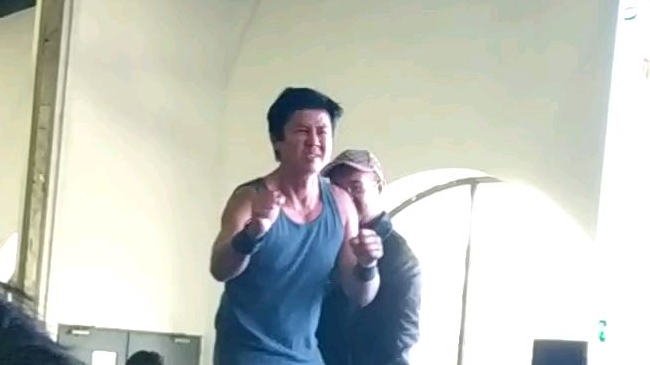 上海sky漫展van与波澜哥的友谊摔跤赛
